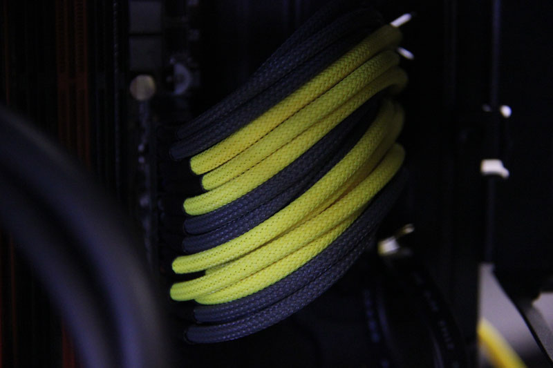 Sleeving y otros tipos de cable en una fuente de PC: descúbrelos