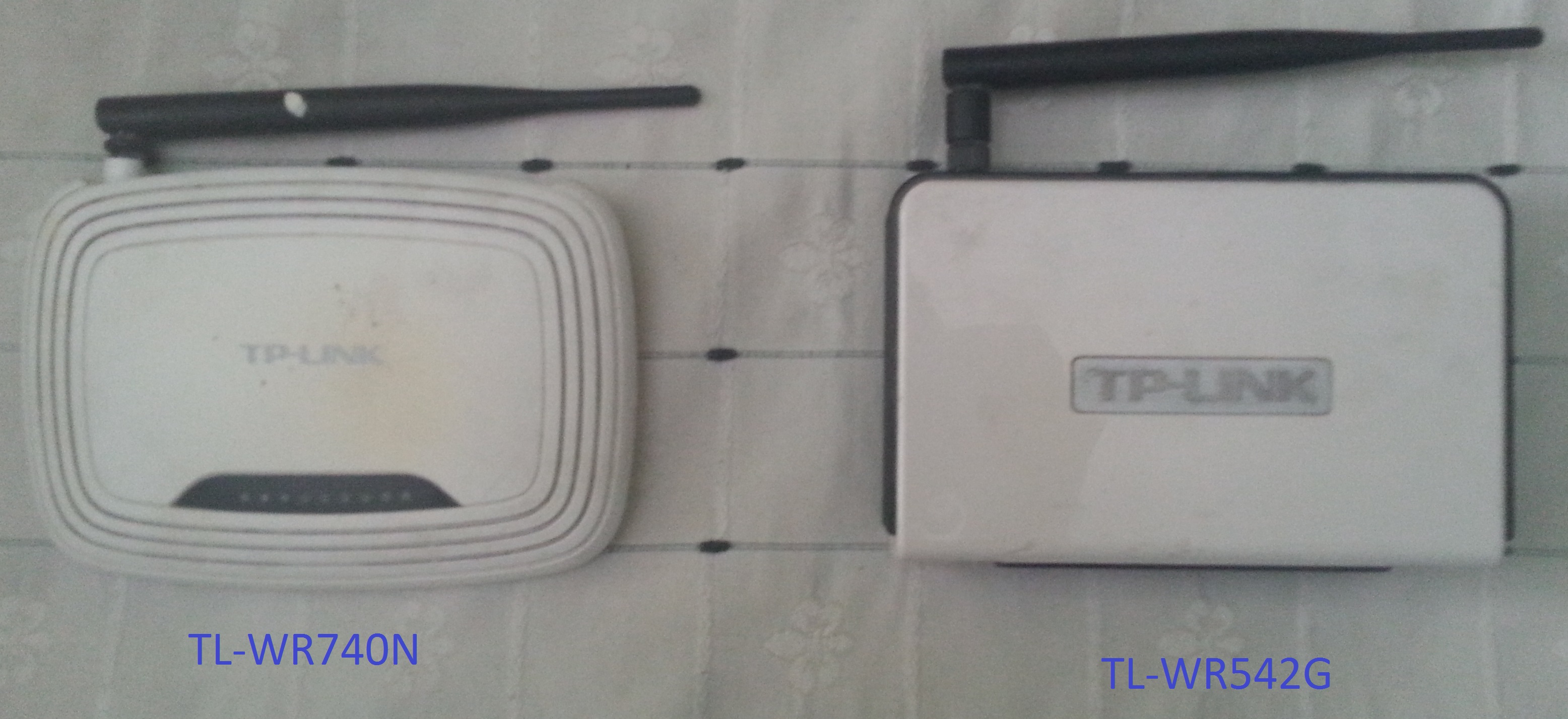 Haga clic en la imagen para ver una versión más grande

Nombre:	Routers antiguos.jpg
Visitas:	770
Size:	804,7 KB
ID:	200633