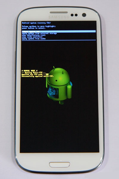 Haga clic en la imagen para ver una versión más grande

Nombre:	Samsung-Galaxy-S3-Recovery-Mode.jpg
Visitas:	84
Size:	43,6 KB
ID:	200874