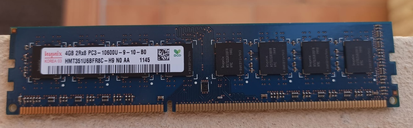 Haga clic en la imagen para ver una versión más grande

Nombre:	Modulo de RAM 4 Gb 2Rx8 PC3 10600U .jpg
Visitas:	66
Size:	148,6 KB
ID:	230778